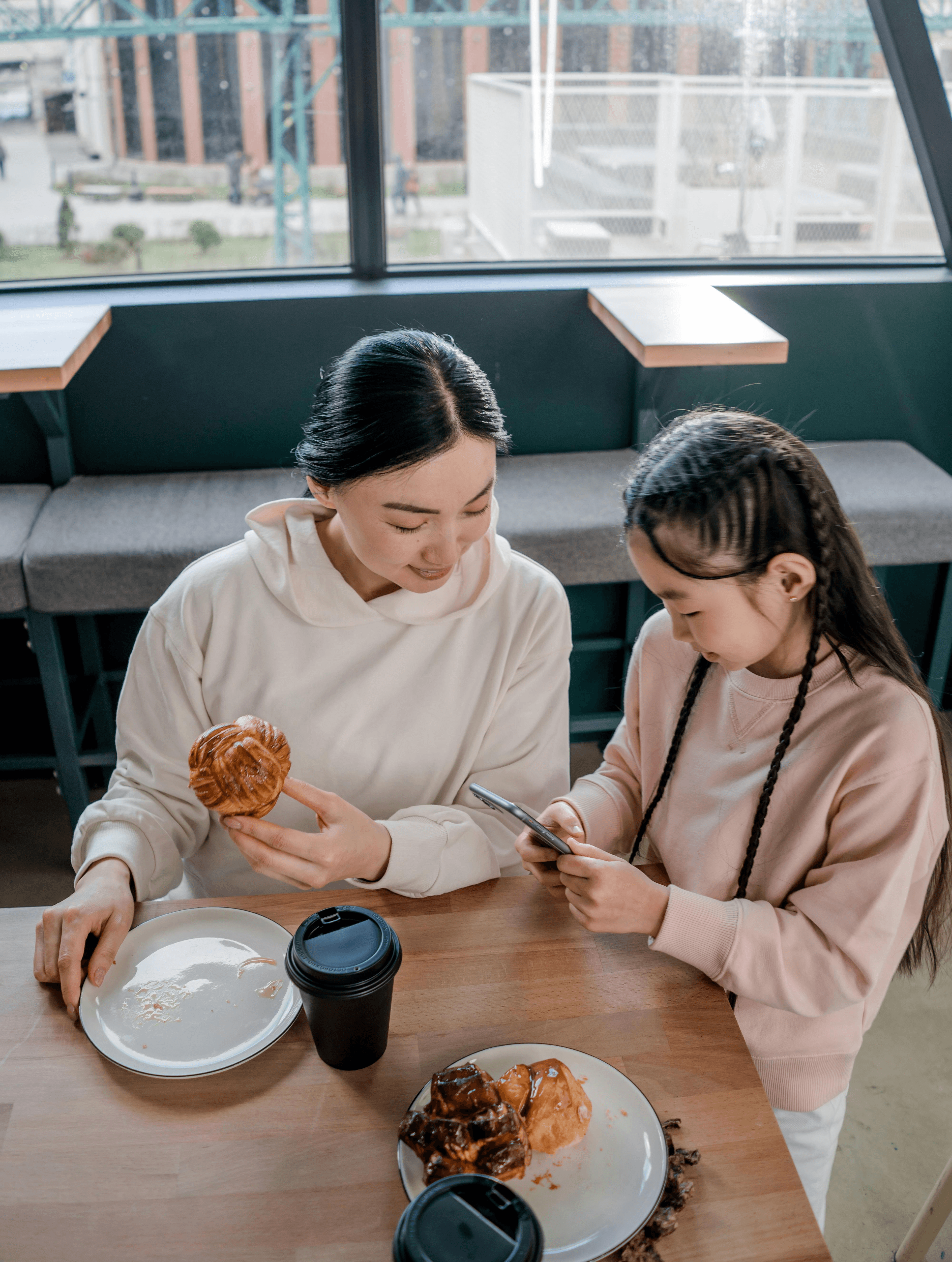 Ilustración de gestión inteligente en restaurante con Yumful